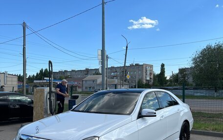 Mercedes-Benz E-Класс, 2009 год, 1 300 000 рублей, 4 фотография