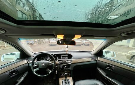Mercedes-Benz E-Класс, 2009 год, 1 300 000 рублей, 14 фотография