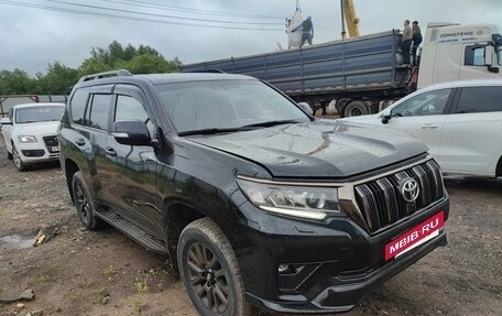 Toyota Land Cruiser Prado 150 рестайлинг 2, 2021 год, 5 900 000 рублей, 2 фотография