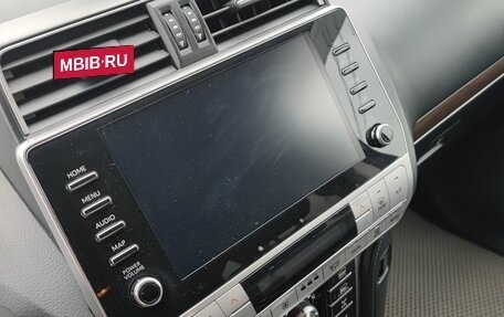 Toyota Land Cruiser Prado 150 рестайлинг 2, 2021 год, 5 900 000 рублей, 14 фотография