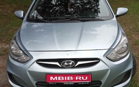 Hyundai Solaris II рестайлинг, 2012 год, 580 000 рублей, 21 фотография
