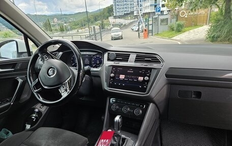 Volkswagen Tiguan II, 2017 год, 2 500 000 рублей, 9 фотография