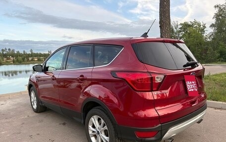 Ford Escape III, 2019 год, 1 400 000 рублей, 3 фотография