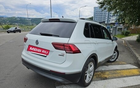 Volkswagen Tiguan II, 2017 год, 2 500 000 рублей, 5 фотография