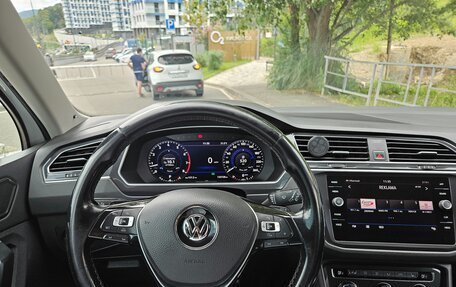 Volkswagen Tiguan II, 2017 год, 2 500 000 рублей, 14 фотография