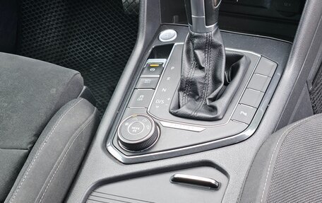 Volkswagen Tiguan II, 2017 год, 2 500 000 рублей, 11 фотография