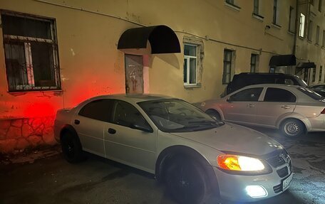 Dodge Stratus II, 2004 год, 450 000 рублей, 6 фотография