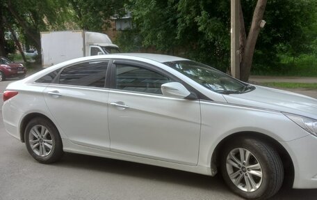 Hyundai Sonata VI, 2012 год, 1 000 000 рублей, 3 фотография
