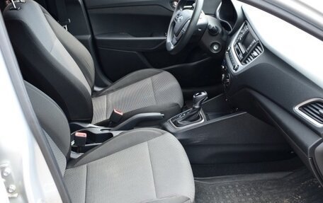 Hyundai Solaris II рестайлинг, 2018 год, 880 000 рублей, 11 фотография