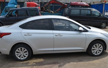 Hyundai Solaris II рестайлинг, 2018 год, 880 000 рублей, 7 фотография