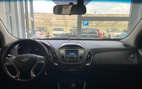 Hyundai ix35 I рестайлинг, 2014 год, 1 500 000 рублей, 9 фотография