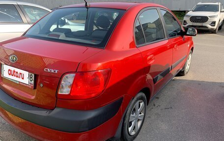 KIA Rio II, 2005 год, 700 000 рублей, 3 фотография