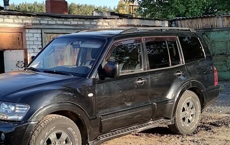 Mitsubishi Pajero III рестайлинг, 2006 год, 1 000 000 рублей, 5 фотография