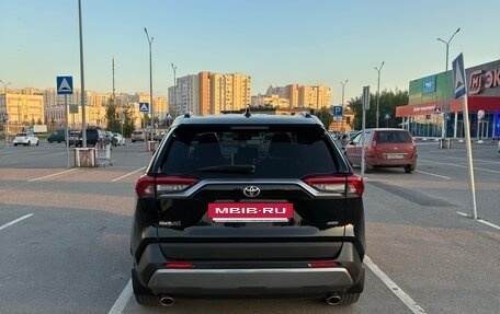Toyota RAV4, 2019 год, 3 500 000 рублей, 4 фотография