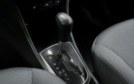Hyundai Solaris II рестайлинг, 2011 год, 750 000 рублей, 19 фотография