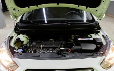 Hyundai Solaris II рестайлинг, 2011 год, 750 000 рублей, 22 фотография