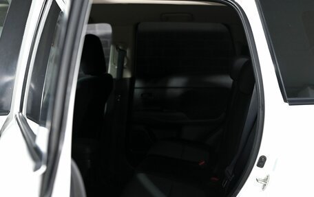 Mitsubishi Outlander III рестайлинг 3, 2015 год, 1 615 000 рублей, 16 фотография