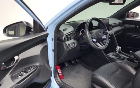 Hyundai Veloster II, 2020 год, 1 165 000 рублей, 10 фотография