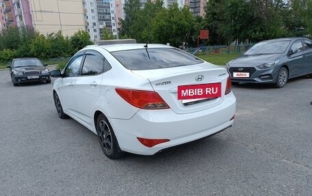 Hyundai Solaris II рестайлинг, 2014 год, 625 000 рублей, 3 фотография