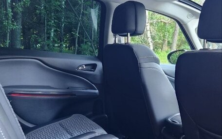 Opel Zafira C рестайлинг, 2013 год, 1 350 000 рублей, 10 фотография