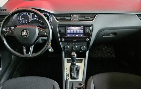 Skoda Octavia, 2020 год, 1 345 000 рублей, 9 фотография