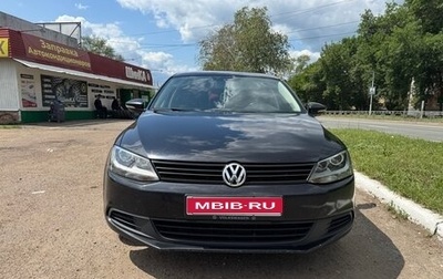 Volkswagen Jetta VI, 2014 год, 900 000 рублей, 1 фотография