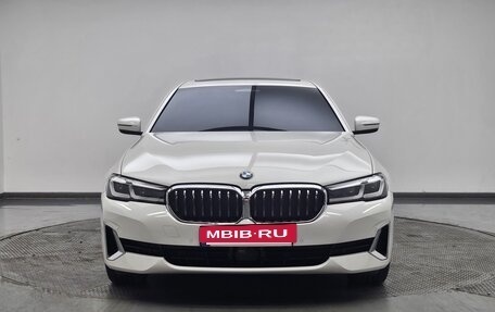 BMW 5 серия, 2022 год, 4 500 000 рублей, 2 фотография