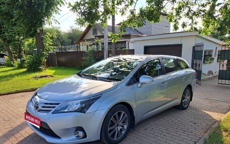 Toyota Avensis III рестайлинг, 2012 год, 1 690 000 рублей, 1 фотография