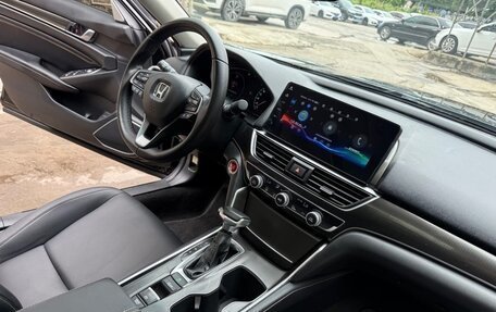 Honda Accord IX рестайлинг, 2022 год, 1 820 000 рублей, 8 фотография