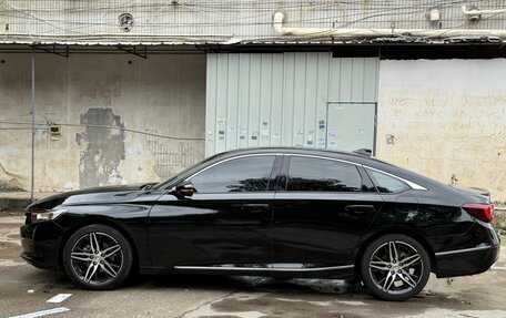 Honda Accord IX рестайлинг, 2022 год, 1 820 000 рублей, 6 фотография