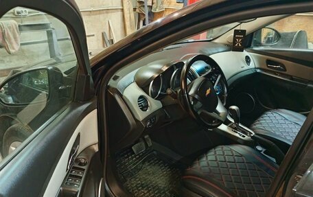 Chevrolet Cruze II, 2014 год, 800 000 рублей, 7 фотография