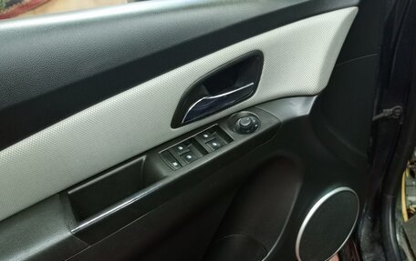 Chevrolet Cruze II, 2014 год, 800 000 рублей, 5 фотография