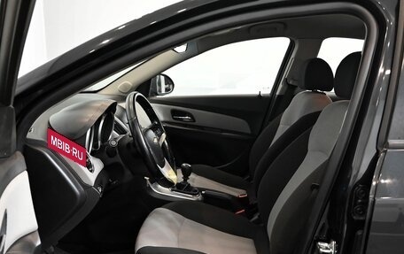 Chevrolet Cruze II, 2013 год, 880 000 рублей, 8 фотография