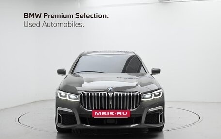 BMW 7 серия, 2022 год, 6 720 000 рублей, 2 фотография
