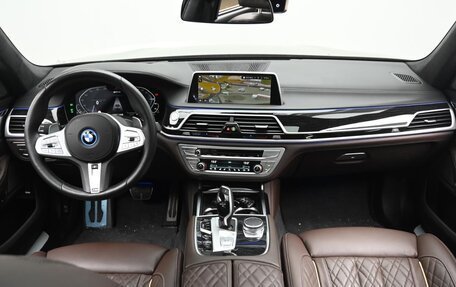 BMW 7 серия, 2022 год, 6 720 000 рублей, 7 фотография