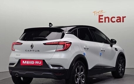 Renault Captur II, 2022 год, 1 588 000 рублей, 3 фотография