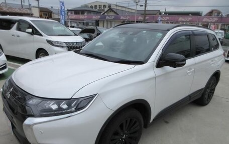 Mitsubishi Outlander III рестайлинг 3, 2020 год, 2 200 073 рублей, 5 фотография
