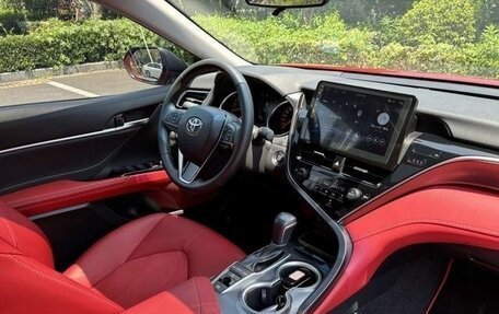 Toyota Camry, 2022 год, 2 190 000 рублей, 10 фотография