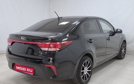 KIA Rio IV, 2017 год, 1 240 000 рублей, 4 фотография