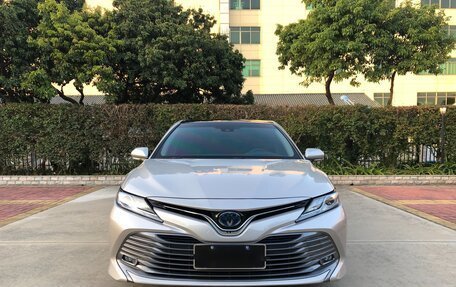 Toyota Camry, 2021 год, 2 280 000 рублей, 2 фотография