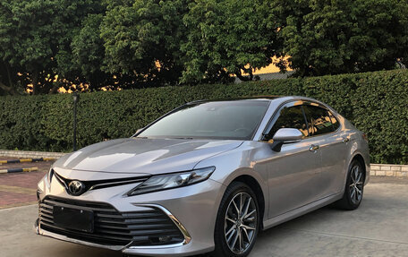 Toyota Camry, 2021 год, 2 280 000 рублей, 3 фотография