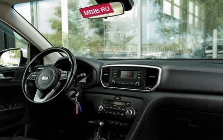 KIA Sportage IV рестайлинг, 2019 год, 2 000 000 рублей, 10 фотография