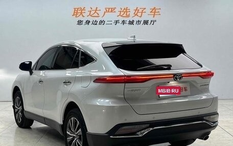 Toyota Harrier, 2021 год, 2 843 000 рублей, 3 фотография