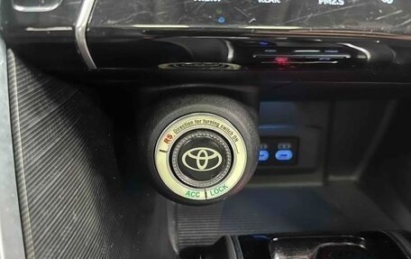 Toyota Harrier, 2021 год, 2 843 000 рублей, 12 фотография