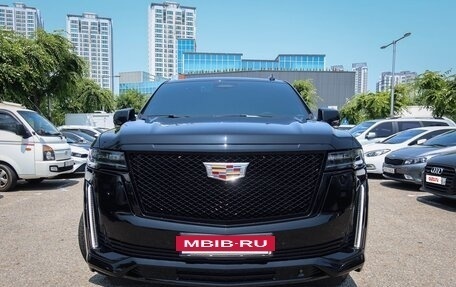 Cadillac Escalade V, 2022 год, 11 250 000 рублей, 3 фотография