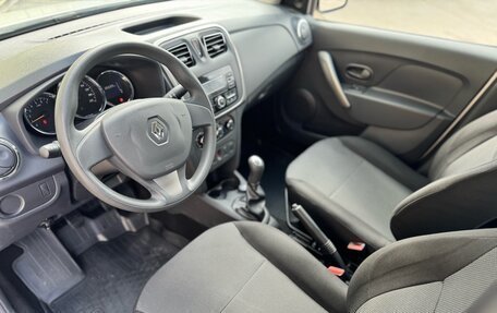 Renault Logan II, 2017 год, 790 000 рублей, 13 фотография
