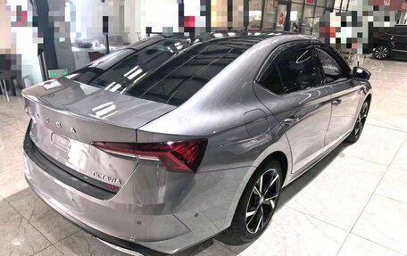 Skoda Octavia IV, 2021 год, 1 900 000 рублей, 4 фотография