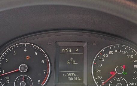 Volkswagen Touran III, 2010 год, 970 000 рублей, 2 фотография