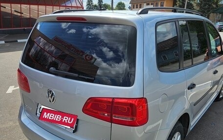 Volkswagen Touran III, 2010 год, 970 000 рублей, 9 фотография