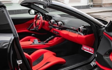 Ferrari 812, 2021 год, 68 500 000 рублей, 4 фотография
